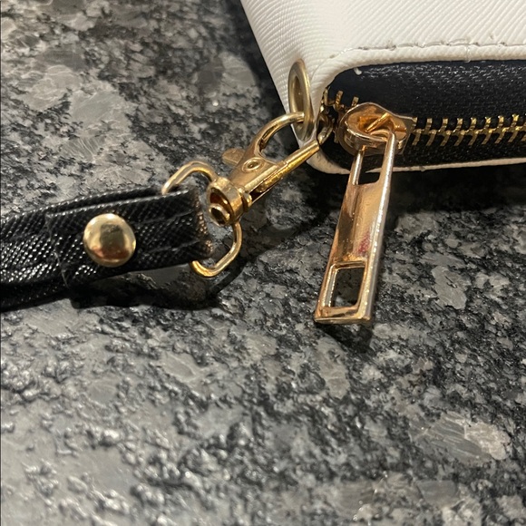 Donkey Print White Wallet - Picture 4 of 5